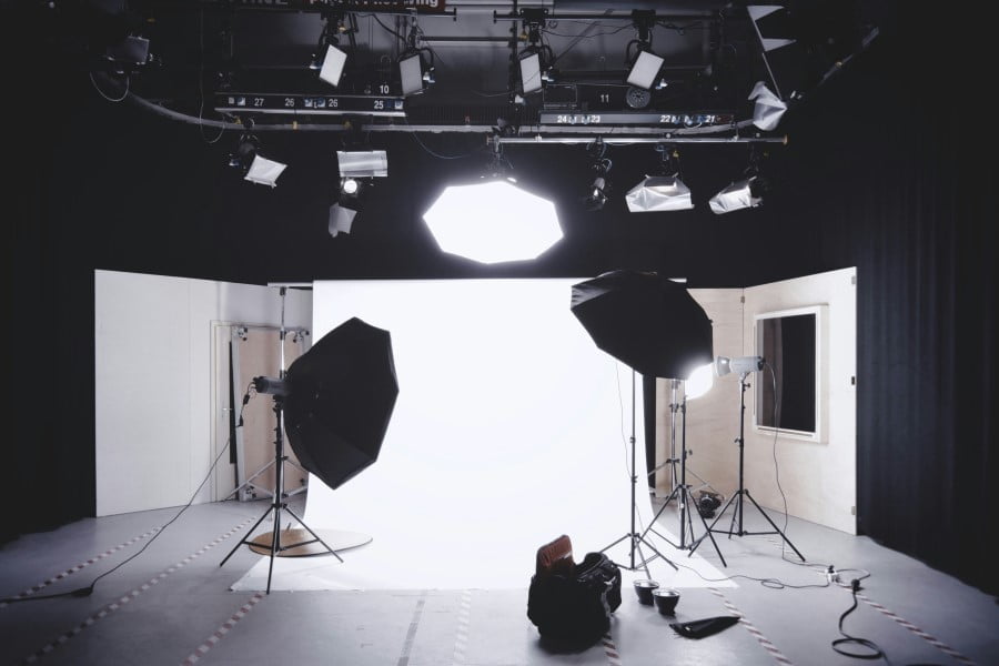 Post: Lighting in Studios